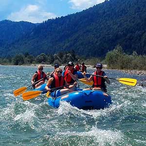 Mini Rafting Schlauchboot Isar Lenggries ab Sylvensteinsee bei Fall 